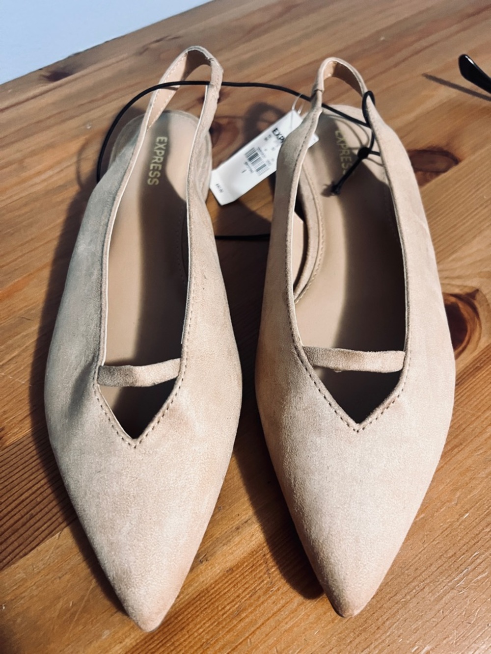 Express Women’s Beige Suede Pointed Slingback Flats- Sz 8 - NWT